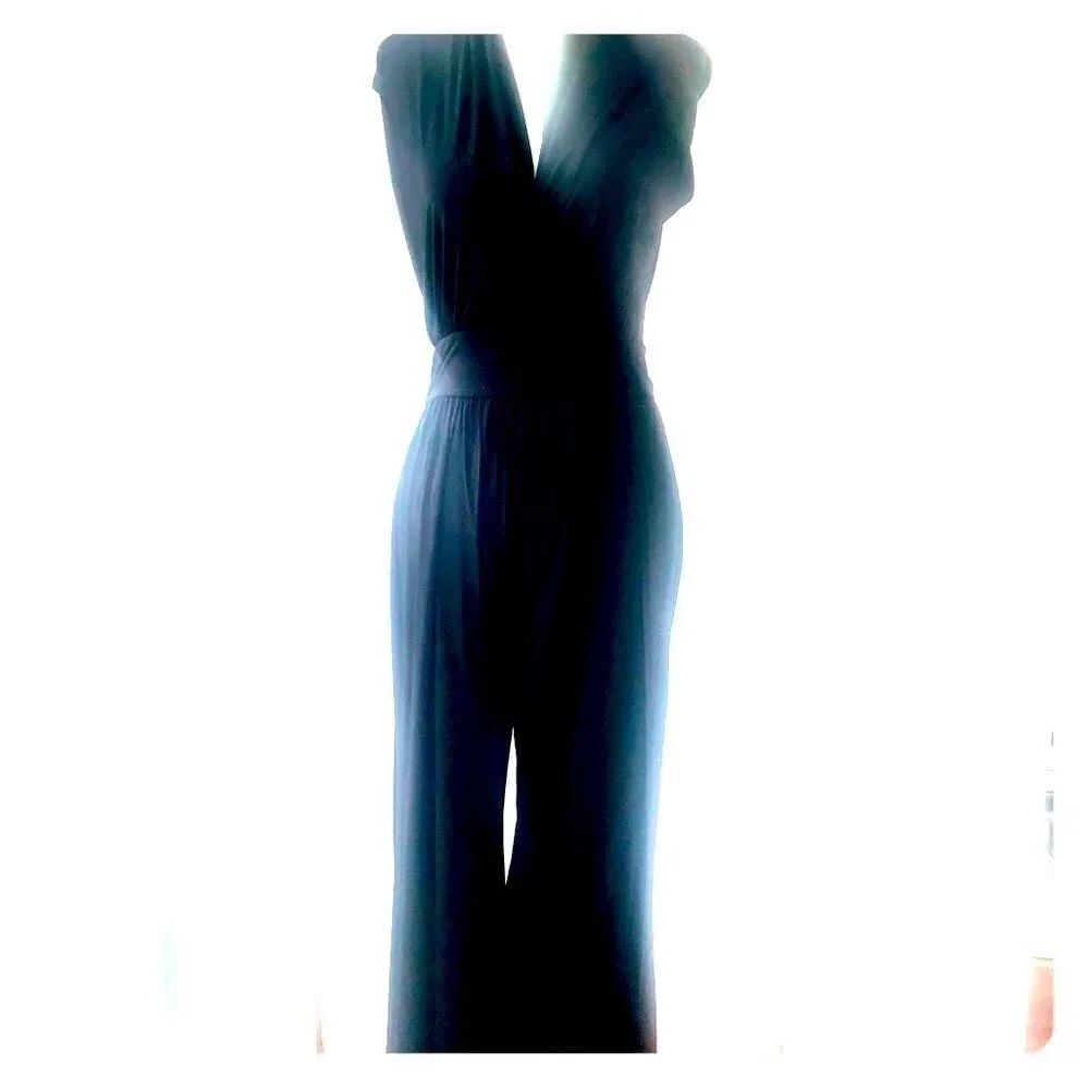 V-Neck Sleeveless Jumpsuit